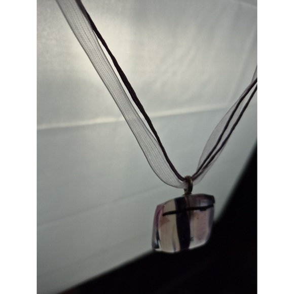 18" Lilac Ribbon Necklace Square Purple Pendant Lobster Clasp Lightweight Y2K - Picture 11 of 12